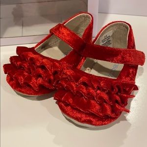 ROBEEZ Red Ruffle shoes ♥️